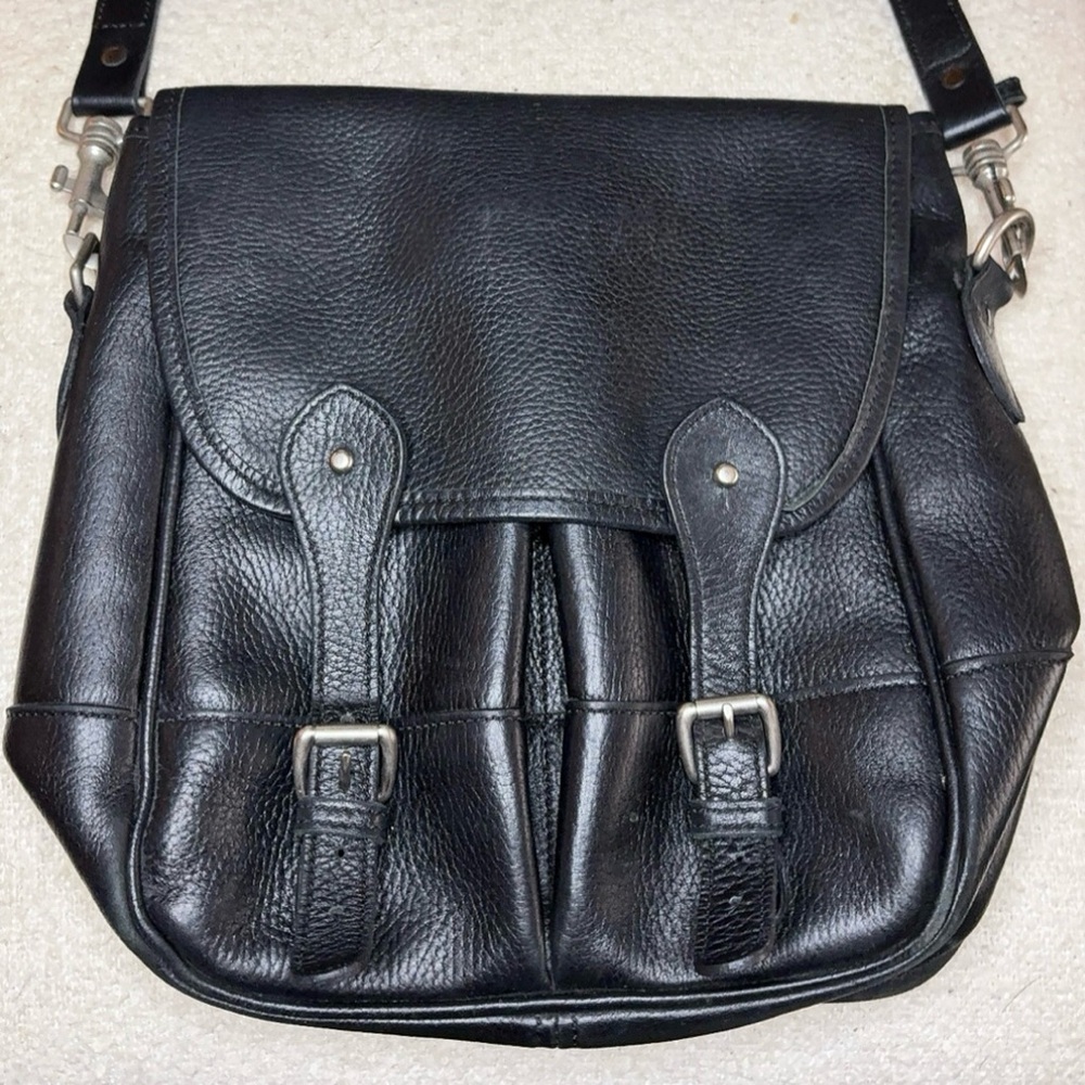 Classic Levenger Black Pebbled Leather Satchel